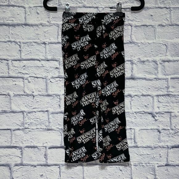 Black Justice x Stranger Things Girls Sleep Pants - Picture 1 of 8
